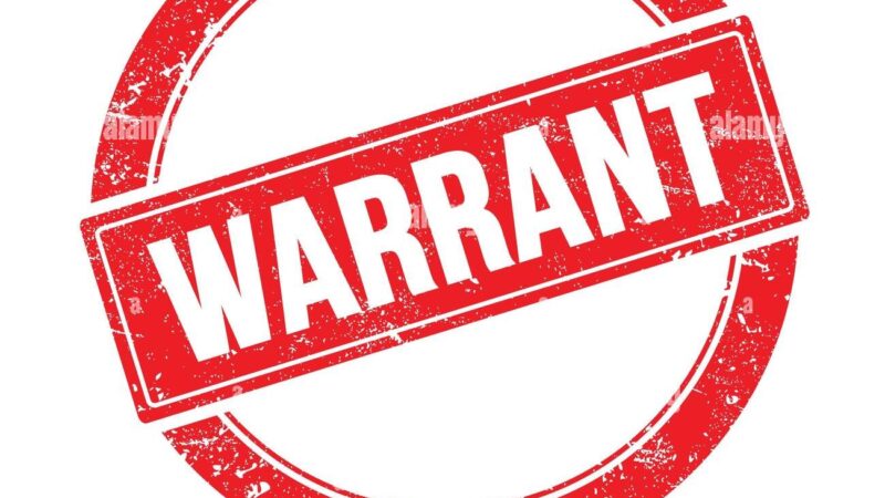 नकली किताब मामले में फरार आरोपियों के खिलाफ गैर जमानती वारंटी जारी करने की तैयारी