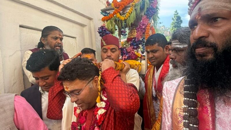 श्री ओंकारेश्वर मंदिर से धाम के लिए रवाना हुई बाबा केदार की पंचमुखी उत्सव डोली
