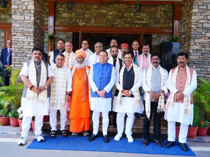 मुख्यमंत्री धामी से ओबीसी वेलफेयर पार्लियामेंट्री कमेटी के प्रतिनिधिमण्डल ने  की भेंट