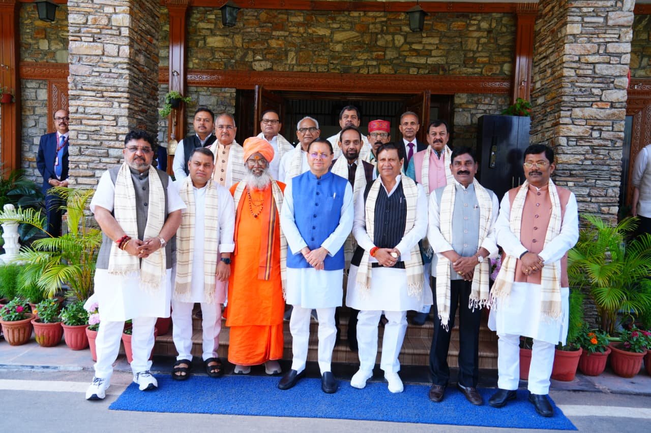 मुख्यमंत्री धामी से ओबीसी वेलफेयर पार्लियामेंट्री कमेटी के प्रतिनिधिमण्डल ने  की भेंट