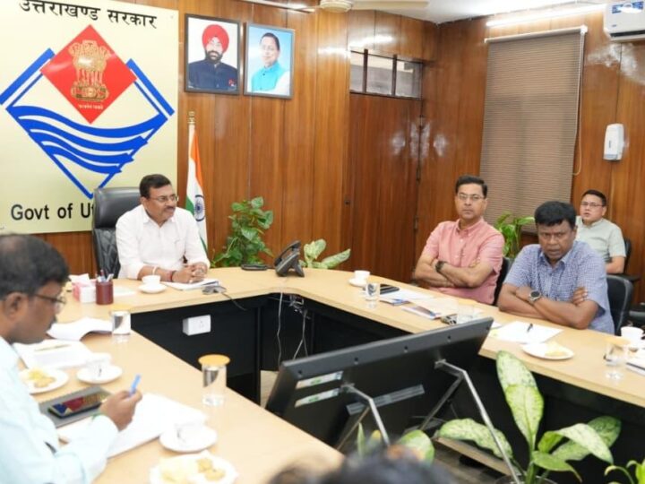 मुख्य सचिव ने ली सड़क सुरक्षा कोष प्रबंध समिति की बैठक