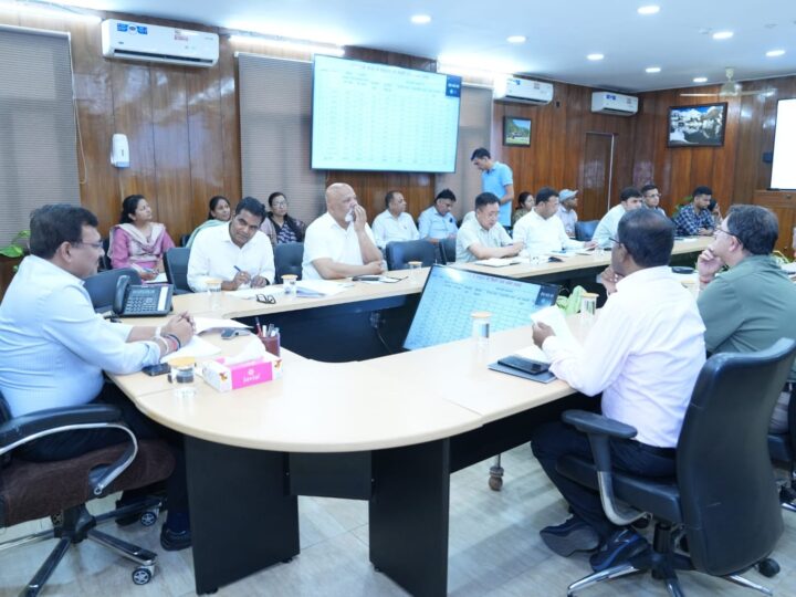 मुख्य सचिव आनंद बर्द्धन की अध्यक्षता में महिला एवं बाल विकास विभाग की महत्वपूर्ण समीक्षा बैठक