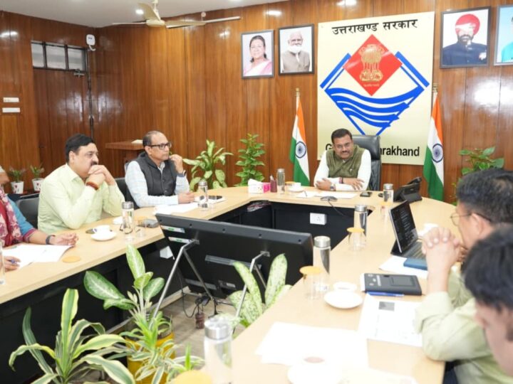मुख्य सचिव ने विद्यार्थियों की ट्रैकिंग एवं मैपिंग को लेकर ली अधिकारियों की बैठक