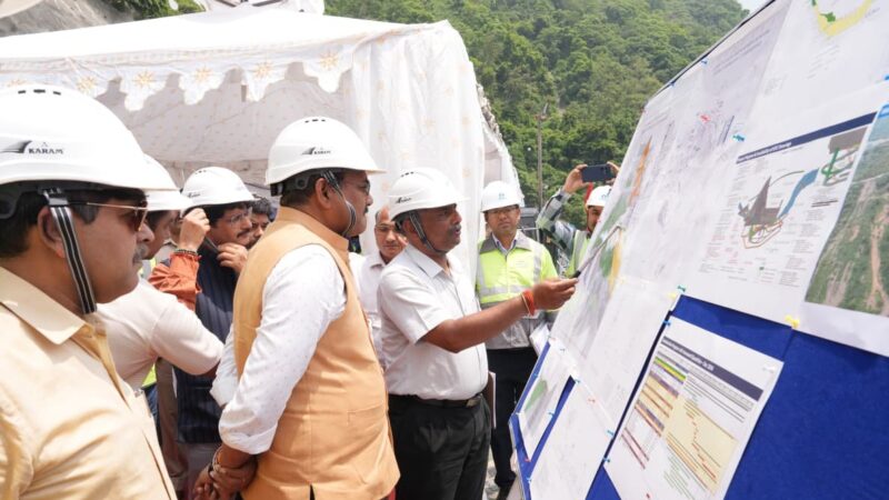 मुख्य सचिव ने किया लखवाड़ बहुउद्देशीय परियोजना का स्थलीय निरीक्षण, 2031 तक कार्य पूर्ण किए जाने के दिए निर्देश