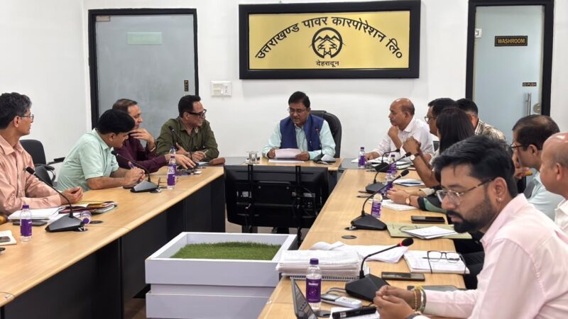 यूपीसीएल के प्रबन्ध निदेशक ने मीटर रीडरों से की सीधी वार्ता