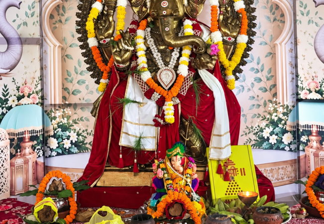 रायपुर के लक्ष्मी नारायण मंदिर में विराजे बप्पा, 2.5 क्विंटल की प्रतिमा बनी उत्सव का आकर्षण