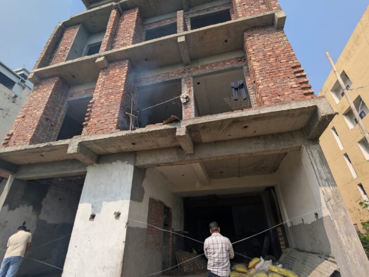 अवैध प्लॉटिंग और निर्माण पर एमडीडीए की बड़ी कार्रवाई, तीन स्थानों पर सीलिंग, दो जगह ध्वस्तीकरण