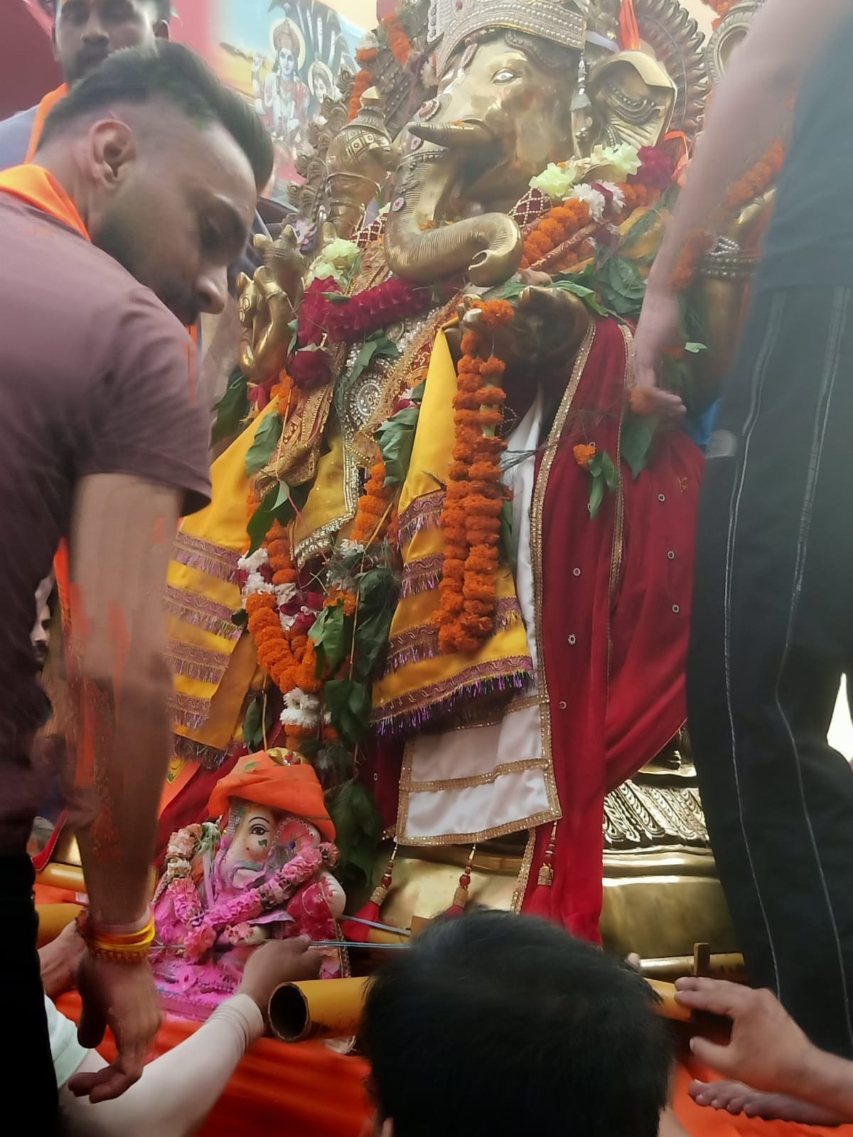 250 किलो पीतल की प्रतिमा का हरिद्वार में हुआ सांकेतिक विसर्जन