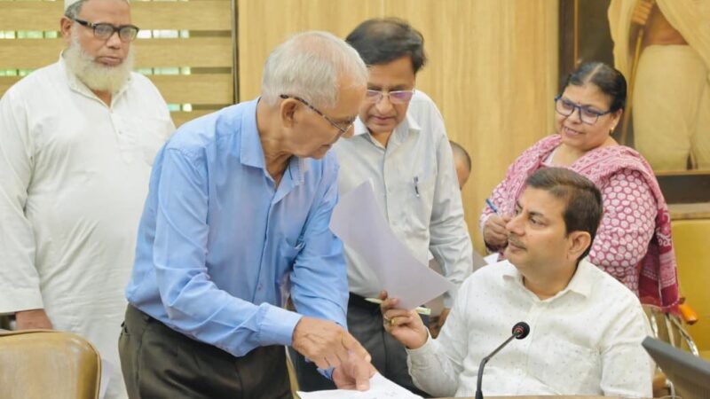जन समाधान दिवस में 137 से अधिक शिकायतें हुई दर्ज
