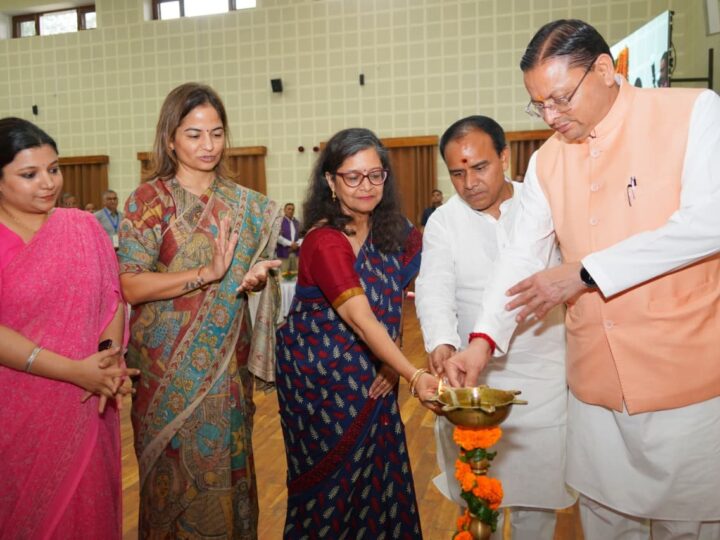 पूर्ण साक्षरता मंजिल नहीं, डिजिटल और वित्तीय साक्षरता के साथ जीवन कौशल की दिशा में नई शुरुआतः सीएम