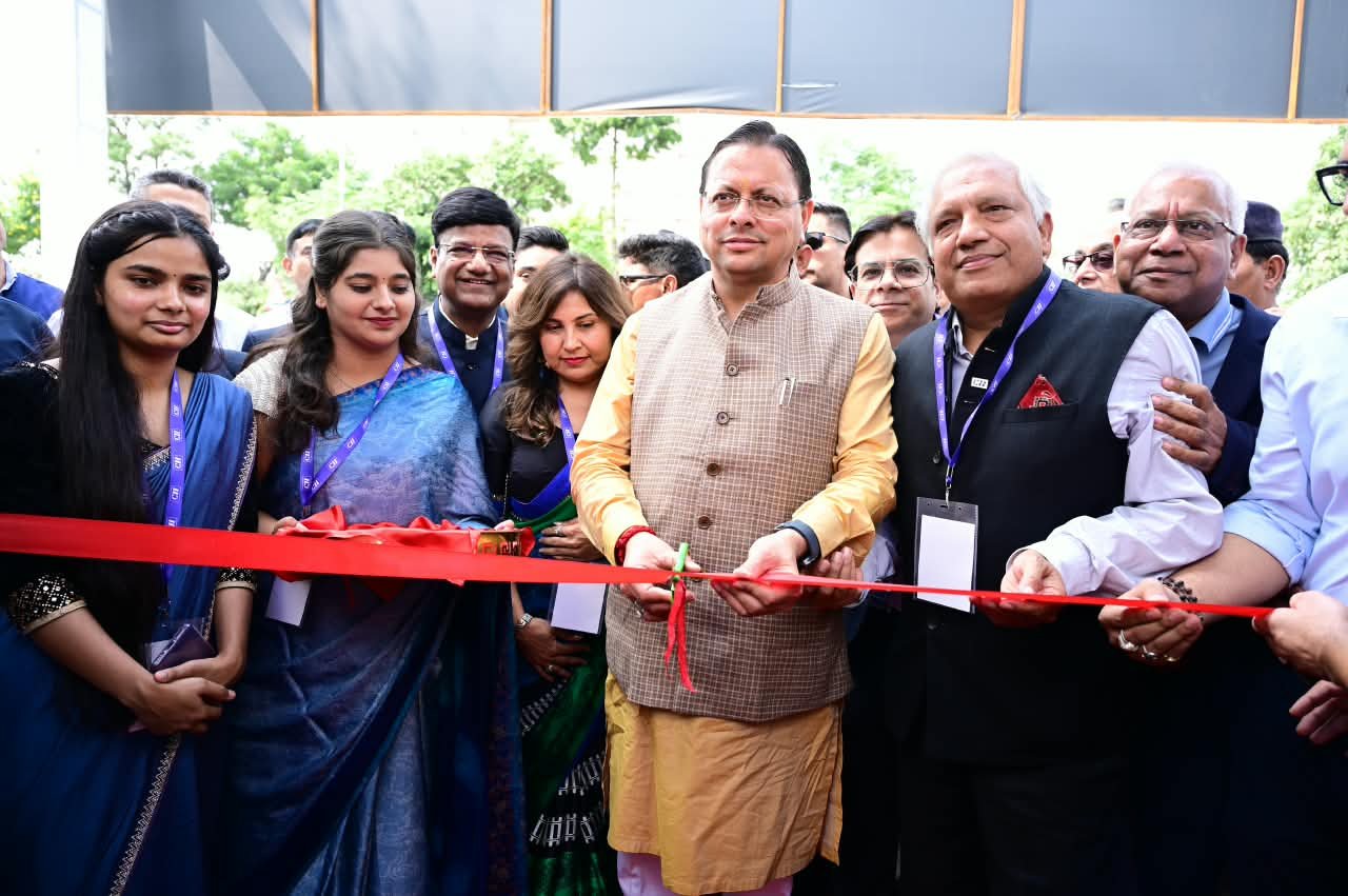 उद्योगों के लिए नियामक नहीं, सहयोगी और सहभागी की भूमिका निभा रही राज्य सरकारः मुख्यमंत्री