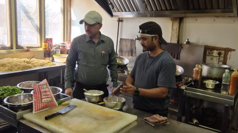 एफडीए की बड़ी कार्रवाई, देहरादून से मसूरी तक मिठाई की दुकानों और रेस्टोरेंटों का किया निरीक्षण