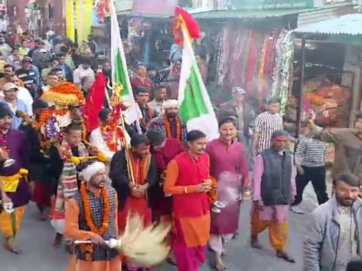 रुद्रनाथ की उत्सव डोली पहुंची गोपीनाथ मंदिर